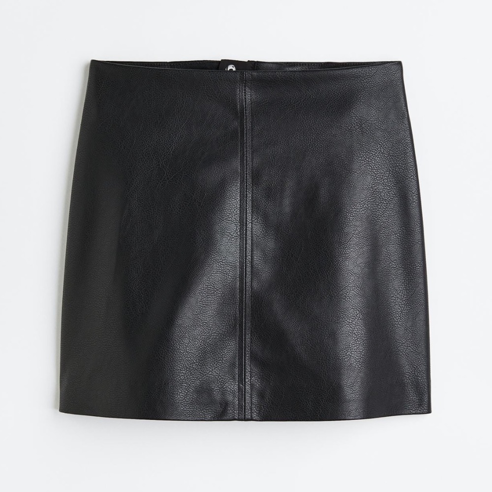 H&M Black Faux Leather Mini Skirt with Zipper